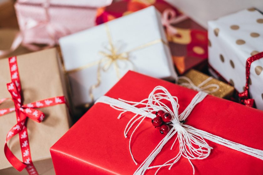 Want to buy personalized gifts? Follow these tips!